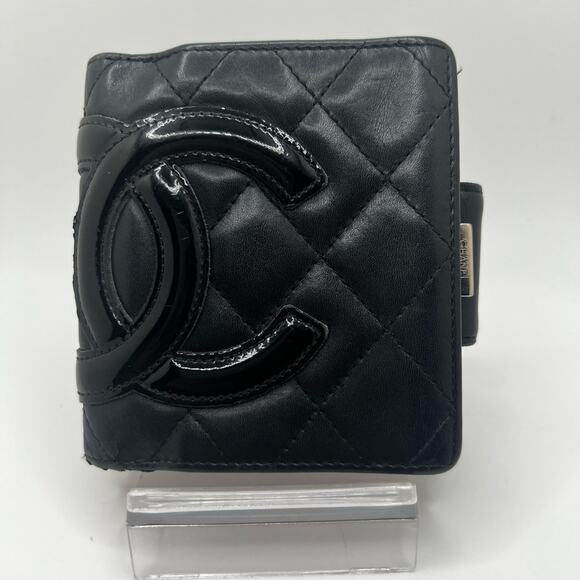 GUC Chanel Cambon Bifold Wallet - Picture 1 of 9